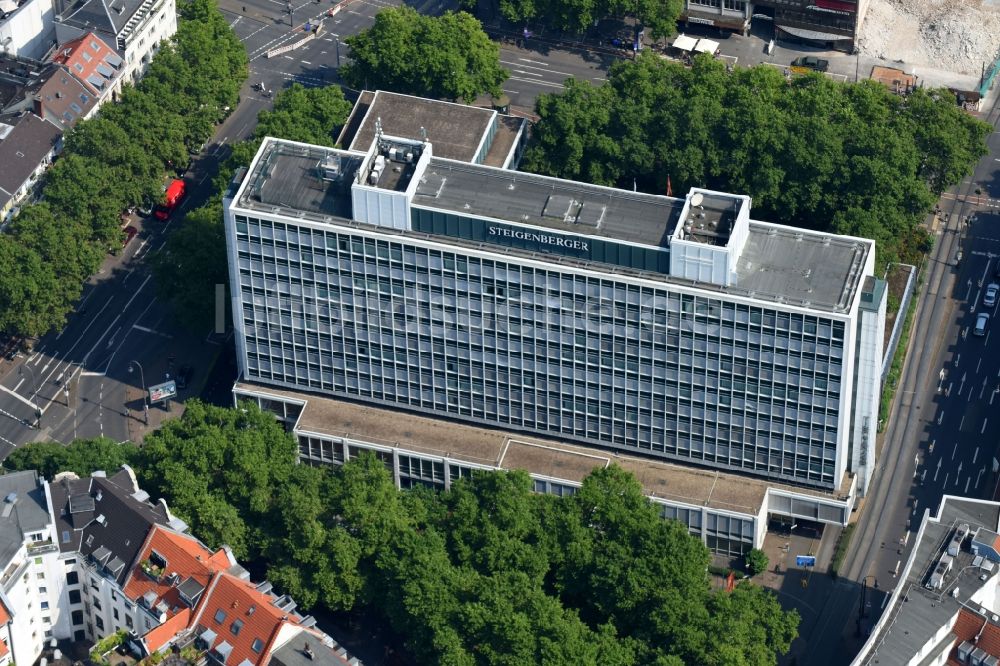 Luftaufnahme Köln - Gebäudekomplex der Hotelanlage Steigenberger Hotel Köln am Habsburgerring im Ortsteil Innenstadt in Köln im Bundesland Nordrhein-Westfalen - NRW, Deutschland