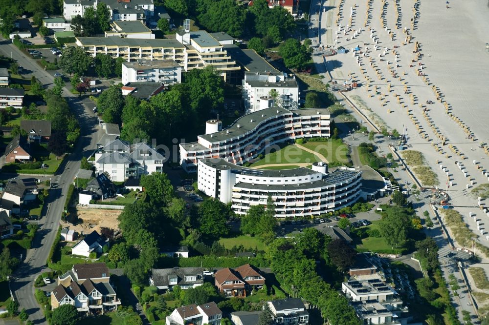 Grömitz von oben - Gebäudekomplex der Hotelanlage Strandidyll in Grömitz im Bundesland Schleswig-Holstein, Deutschland