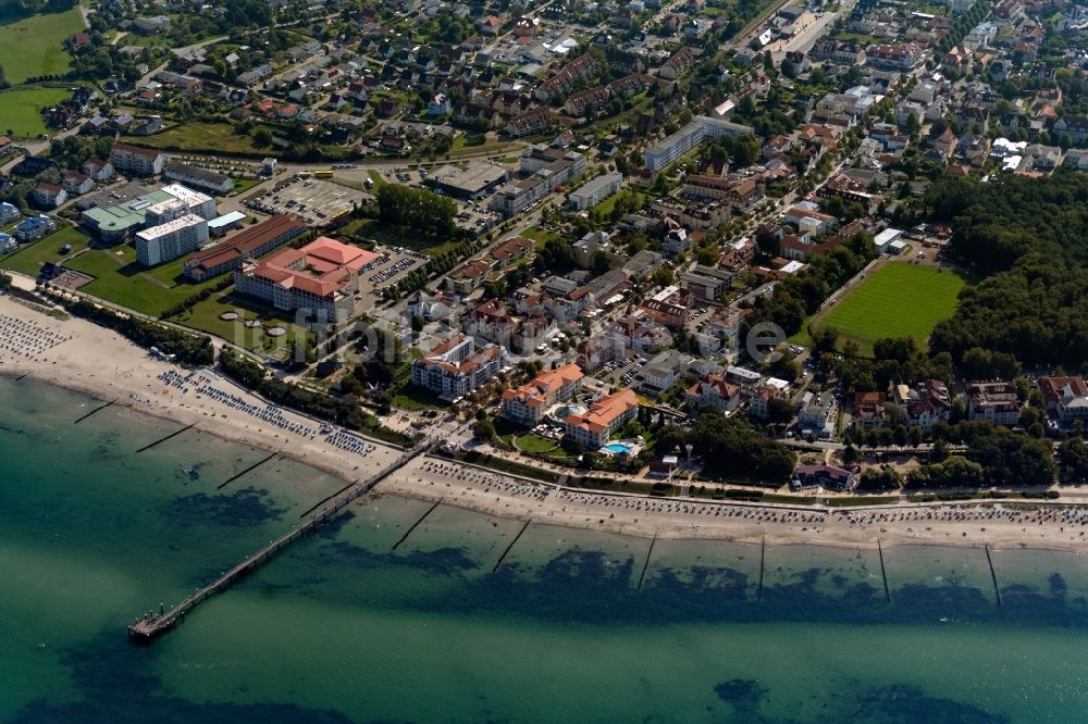 Kühlungsborn von oben - Gebäudekomplex der Hotelanlage Travel Charme Ostseehotel Kühlungsborn in Kühlungsborn im Bundesland Mecklenburg-Vorpommern, Deutschland