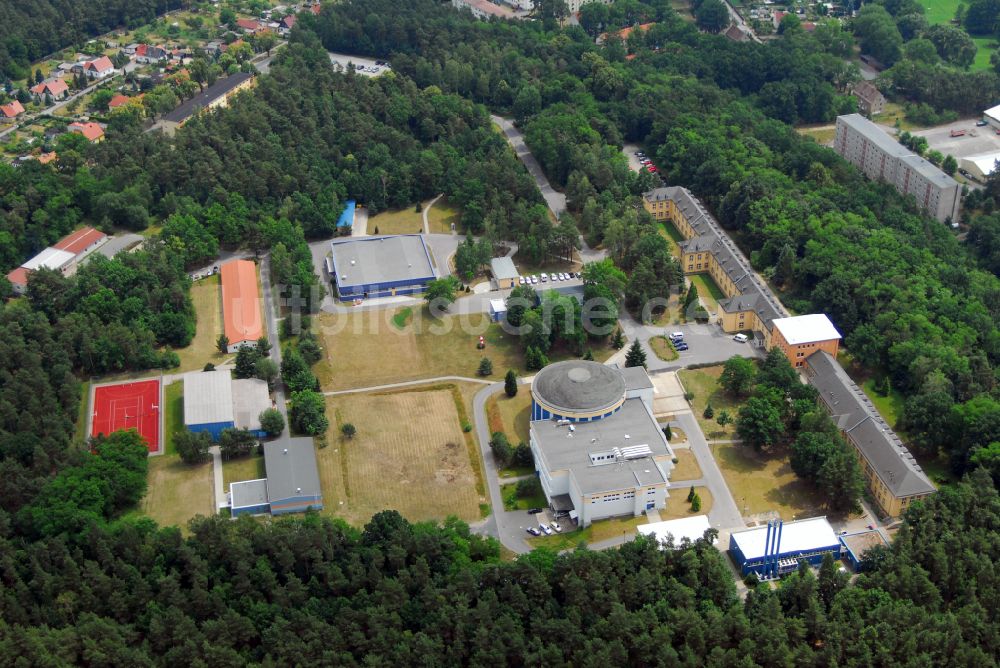 Königsbrück von oben - Gebäudekomplex des Institut Flugmedizinisches Institut der Luftwaffe der Bundeswehr in Königsbrück im Bundesland Sachsen, Deutschland