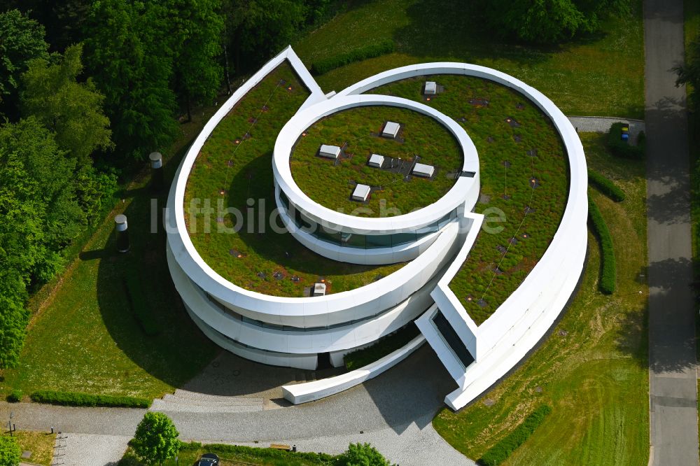 Heidelberg aus der Vogelperspektive: Gebäudekomplex des Institut Haus der Astronomie im Max-Planck-Institut für Astronomie in Heidelberg im Bundesland Baden-Württemberg