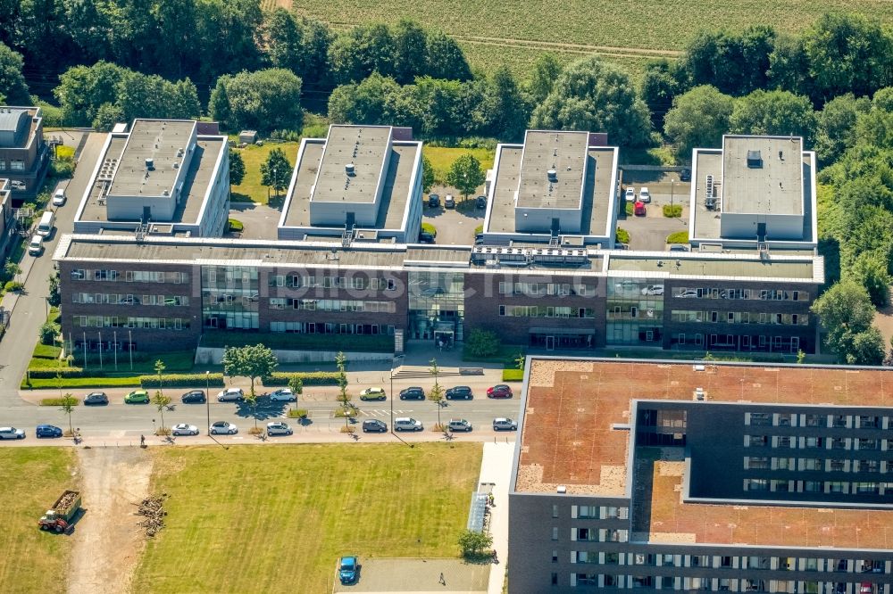 Dortmund von oben - Gebäudekomplex des Institut Max-Planck-Institut für molekulare Physiologie an der Otto-Hahn-Straße im Ortsteil Hombruch in Dortmund im Bundesland Nordrhein-Westfalen, Deutschland