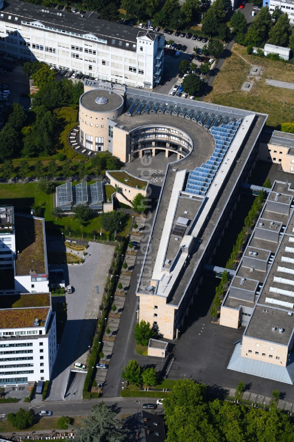 Luftbild Karlsruhe - Gebäudekomplex des Institut Max Rubner-Institut in Karlsruhe im Bundesland Baden-Württemberg, Deutschland