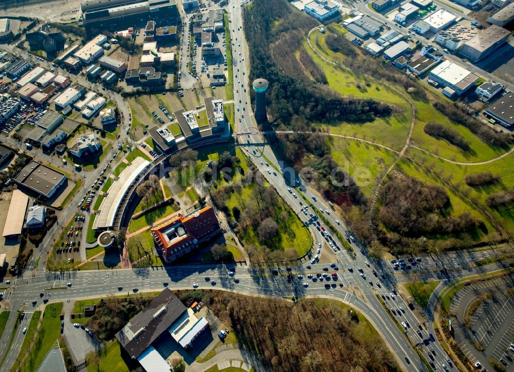 Luftaufnahme Oberhausen - Gebäudekomplex des Instituts des TZU Technologiezentrum Umweltschutz Management GmbH an der Mülheimer Straße in Oberhausen im Bundesland Nordrhein-Westfalen