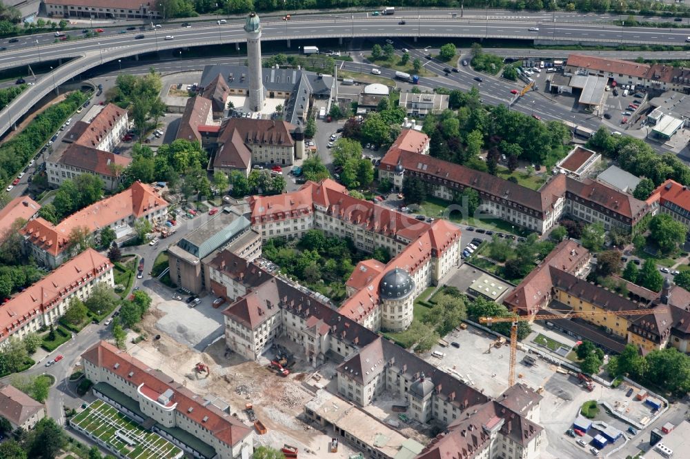 Würzburg aus der Vogelperspektive: Gebäudekomplex des Klinikums der Universitätsklinik Würzburg in Würzburg im Bundesland Bayern