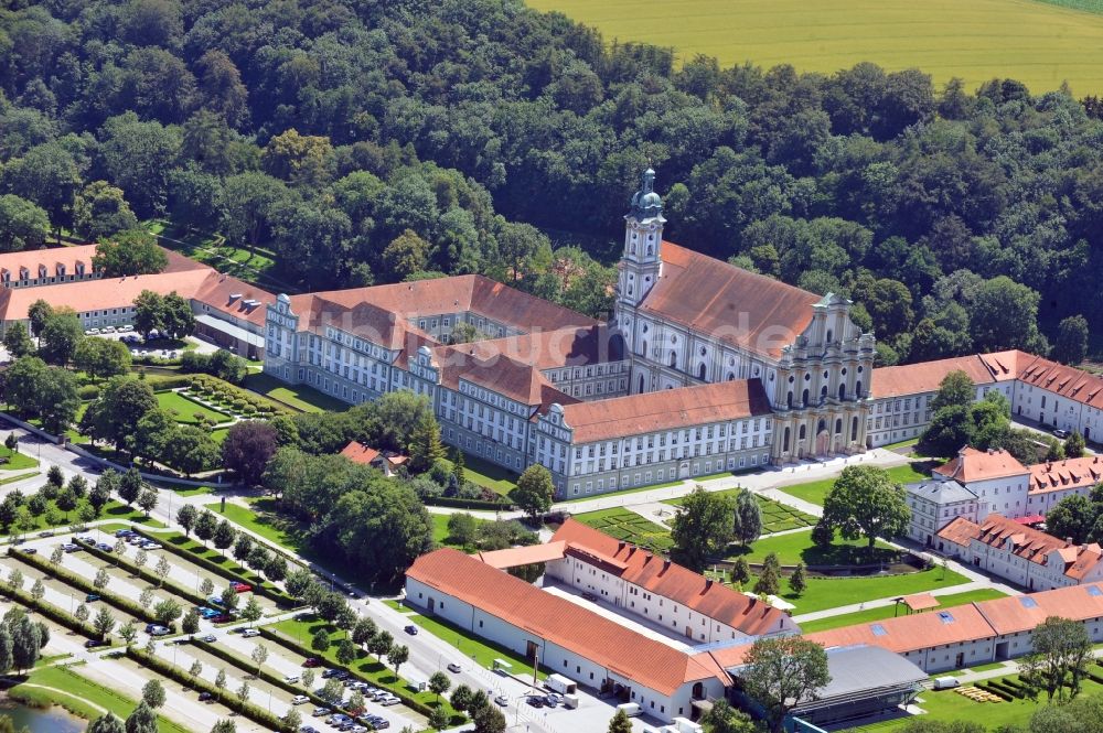 Luftbild Fürstenfeldbruck - Gebäudekomplex von Kloster Fürstenfeld bei Fürstenfeldbruck im Bundesland Bayern, Deutschland