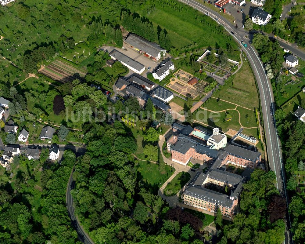 Luftaufnahme Koblenz - Gebäudekomplex des Klosters Arenberg in Koblenz im Bundesland Rheinland-Pfalz