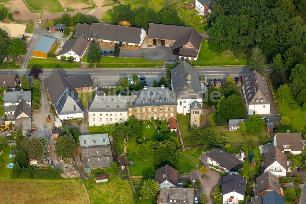 Luftbild Arnsberg - Gebäudekomplex des Klosters in Arnsberg im Bundesland Nordrhein-Westfalen