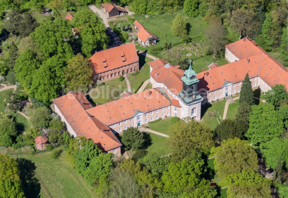 Luftbild Bad Bevensen - Gebäudekomplex des Klosters in Bad Bevensen im Bundesland Niedersachsen, Deutschland