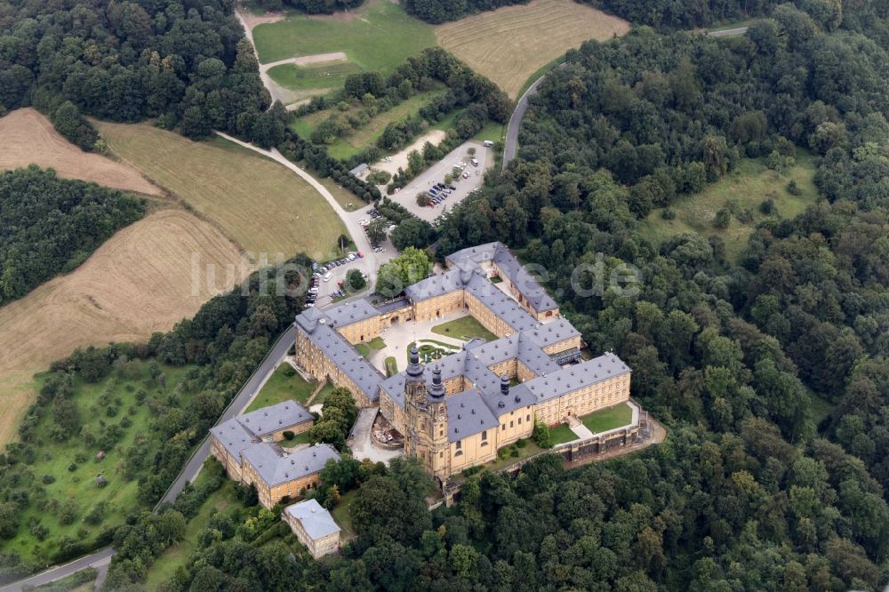 Bad Staffelstein von oben - Gebäudekomplex des Klosters Banz in Bad Staffelstein im Bundesland Bayern