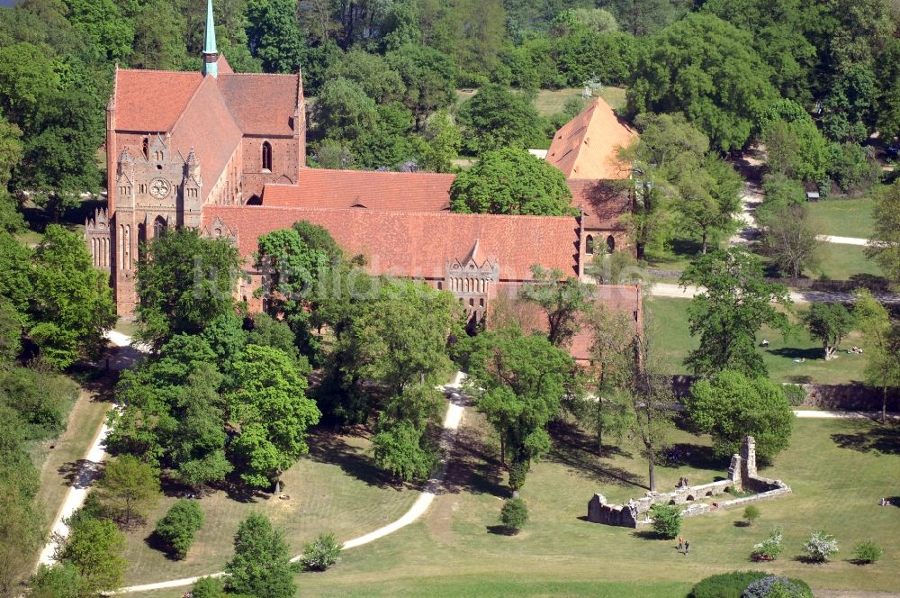 Luftaufnahme Chorin - Gebäudekomplex des Klosters in Chorin im Bundesland Brandenburg