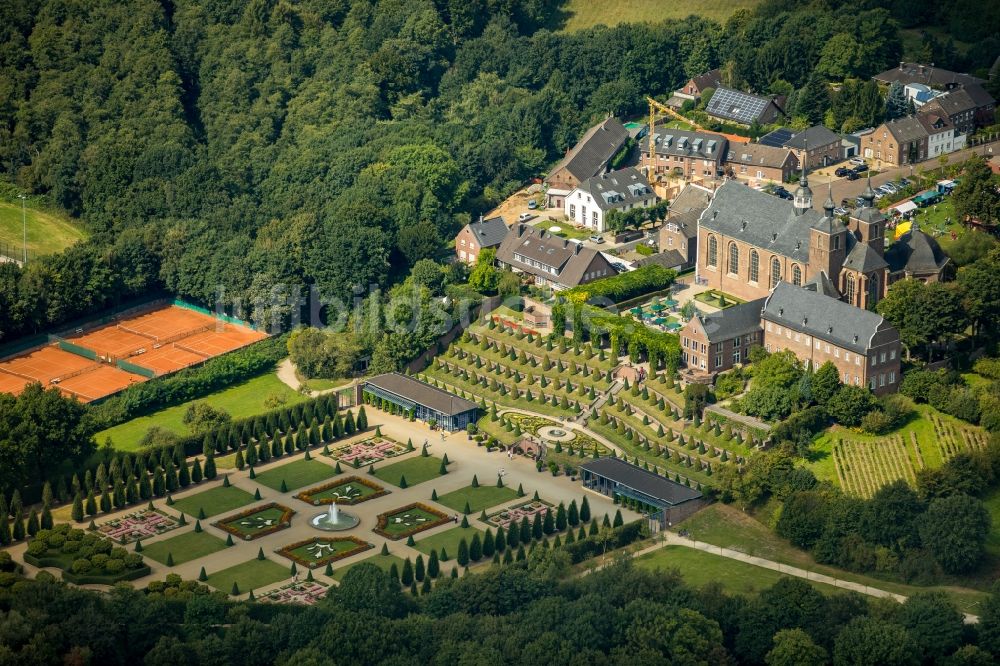 Kamp-Lintfort von oben - Gebäudekomplex des Klosters in Kamp- Lintfort im Bundesland Nordrhein-Westfalen