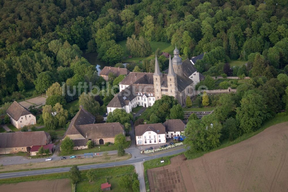 Marienmünster aus der Vogelperspektive: Gebäudekomplex des Klosters in Marienmünster im Bundesland Nordrhein-Westfalen