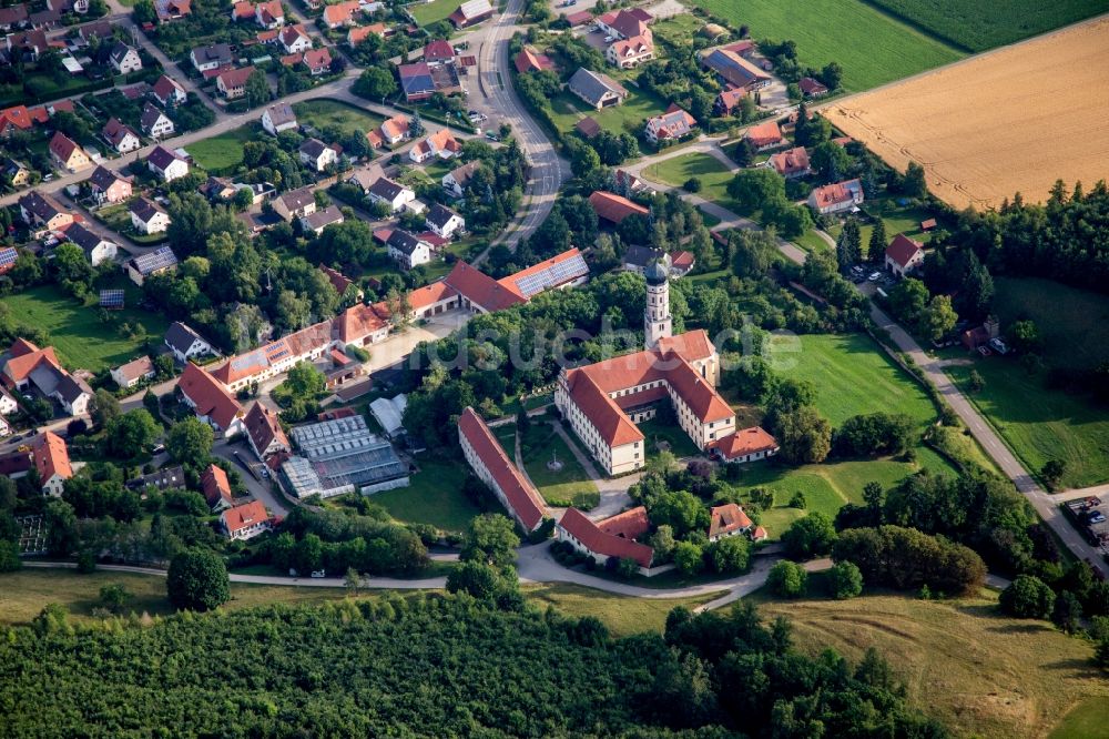 Luftbild Mönchsdeggingen - Gebäudekomplex des Klosters in Mönchsdeggingen im Bundesland Bayern, Deutschland