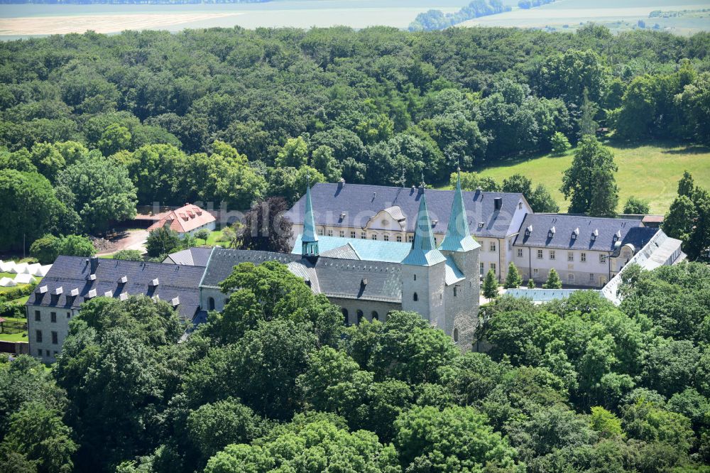 Luftbild Huy - Gebäudekomplex des Klosters im Ortsteil Dingelstedt in Huy im Bundesland Sachsen-Anhalt, Deutschland