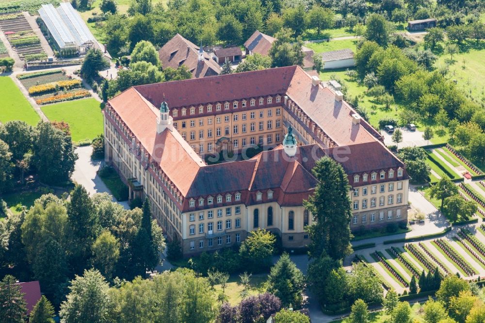 Luftaufnahme Sasbach - Gebäudekomplex des Klosters im Ortsteil Obersasbach in Sasbach im Bundesland Baden-Württemberg, Deutschland