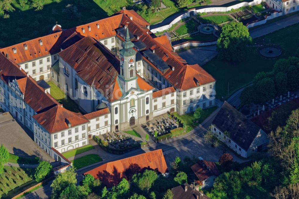 Luftaufnahme Schäftlarn - Gebäudekomplex des Klosters in Schäftlarn im Bundesland Bayern, Deutschland