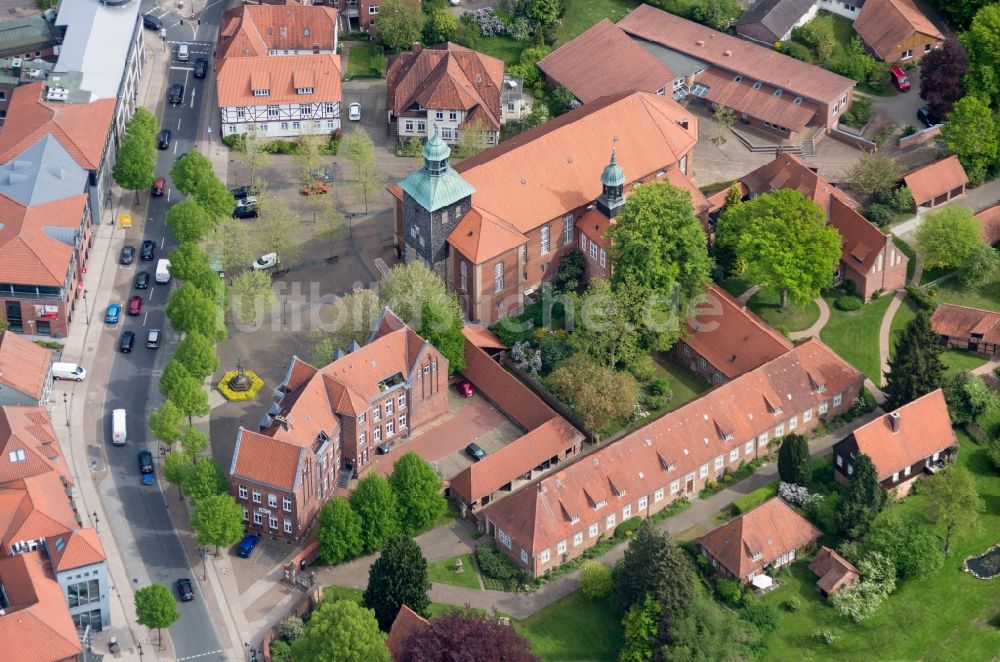 Luftaufnahme Walsrode - Gebäudekomplex des Klosters in Walsrode im Bundesland Niedersachsen, Deutschland