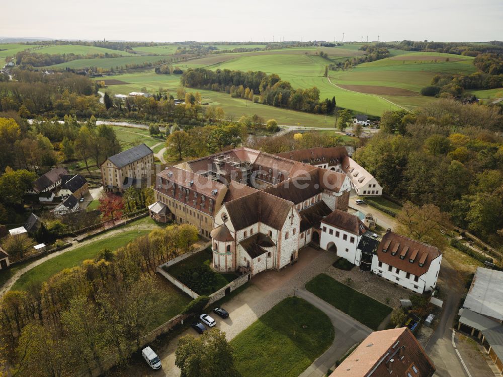 Luftbild Wechselburg - Gebäudekomplex des Klosters in Wechselburg im Bundesland Sachsen