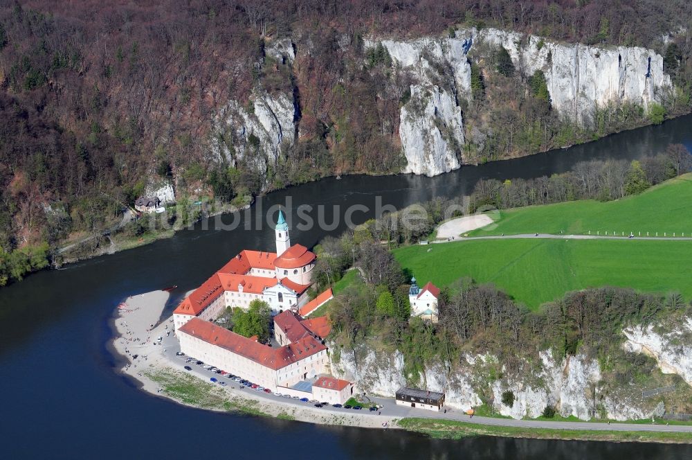 Luftaufnahme Weltenburg - Gebäudekomplex des Klosters in Weltenburg im Bundesland Bayern, Deutschland