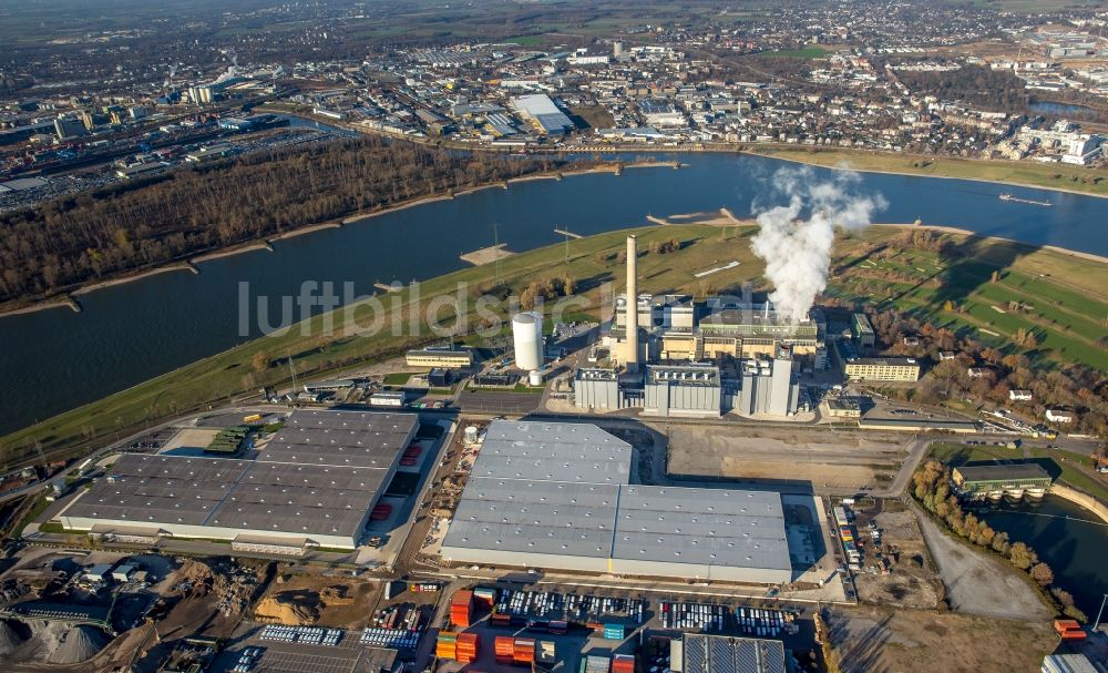 Düsseldorf aus der Vogelperspektive: Gebäudekomplex und Logistikzentrum auf dem Gelände des Binnenhafens im Ortsteil Stadtbezirk 3 in Düsseldorf im Bundesland Nordrhein-Westfalen