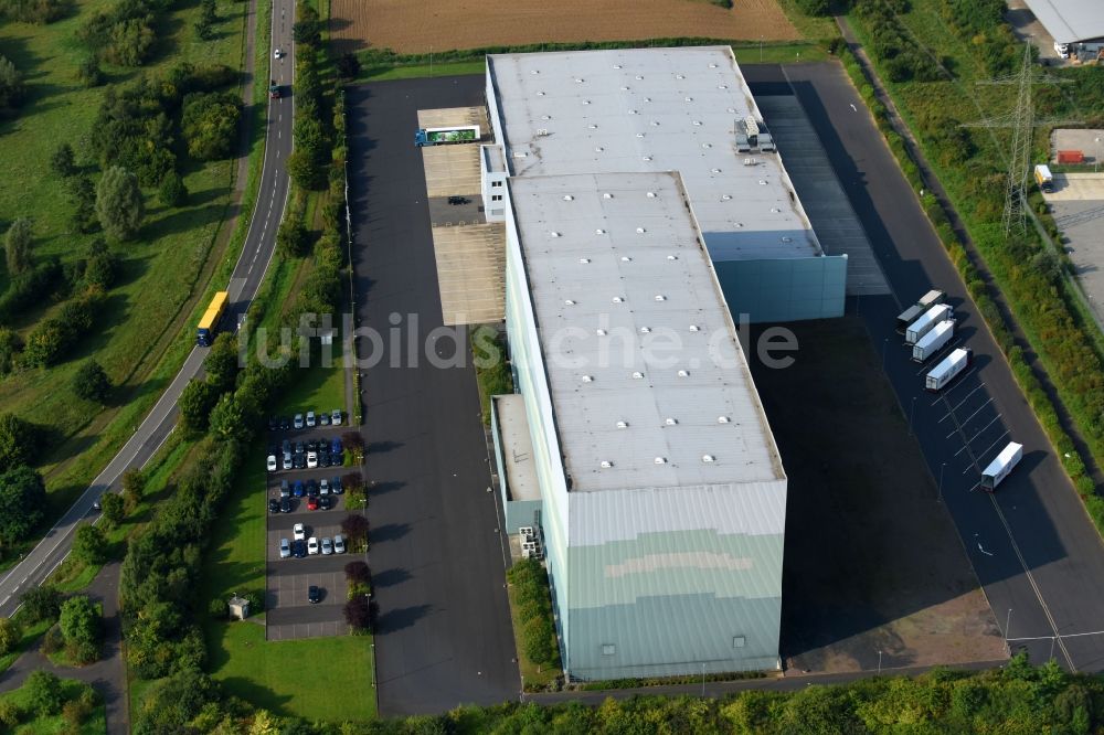 Koblenz von oben - Gebäudekomplex und Logistikzentrum auf dem Gelände der BLG LOGISTICS GROUP AG & Co. KG an der Zaunheimer Straße in Koblenz im Bundesland Rheinland-Pfalz, Deutschland