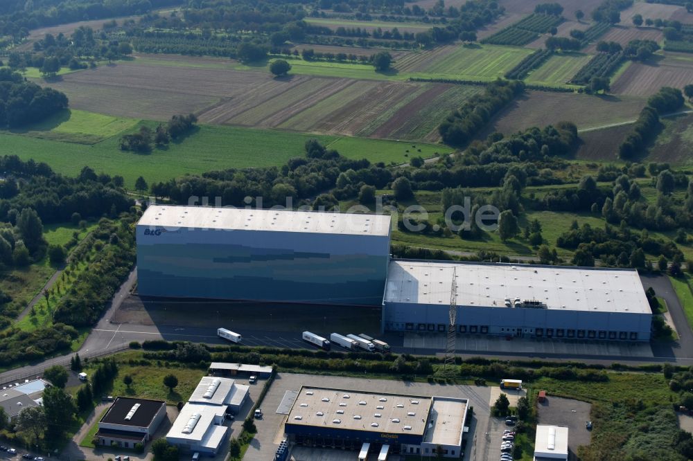 Luftaufnahme Koblenz - Gebäudekomplex und Logistikzentrum auf dem Gelände der BLG LOGISTICS GROUP AG & Co. KG an der Zaunheimer Straße in Koblenz im Bundesland Rheinland-Pfalz, Deutschland