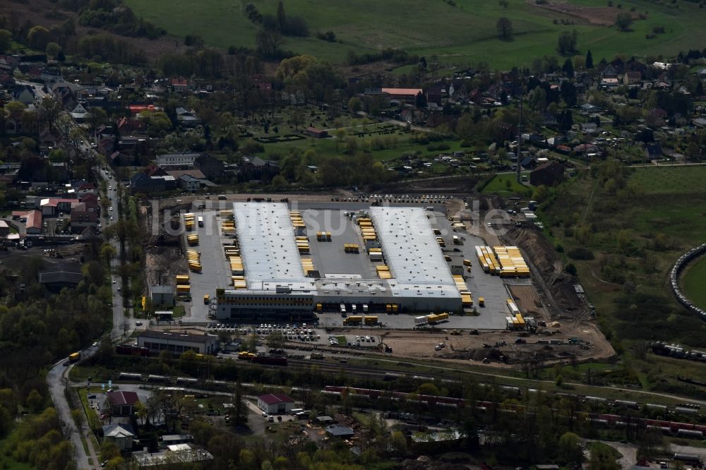 Luftbild Rüdersdorf - Gebäudekomplex und Logistikzentrum auf dem Gelände DHL Frachtpostzentrum an der Ernst-Thälmann-Straße in Rüdersdorf im Bundesland Brandenburg