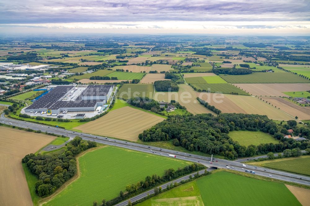 Rhynern von oben - Gebäudekomplex und Logistikzentrum auf dem Gelände des Edeka Hamm Logistikzentrums in Rhynern im Bundesland Nordrhein-Westfalen