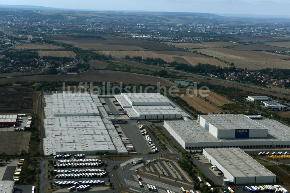 Erfurt von oben - Gebäudekomplex und Logistikzentrum auf dem Gelände des IKEA Distribution - Zentrallager In der Langen Else in Erfurt im Bundesland Thüringen