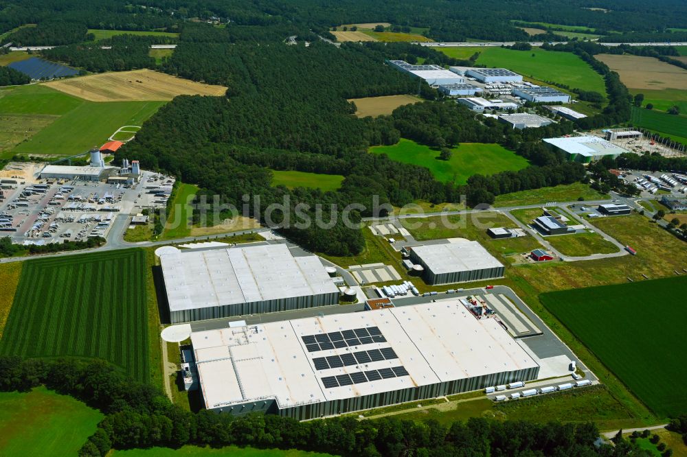 Meitze aus der Vogelperspektive: Gebäudekomplex und Logistikzentrum auf dem Gelände Lekkerland Logistikzentrum in Meitze im Bundesland Niedersachsen, Deutschland