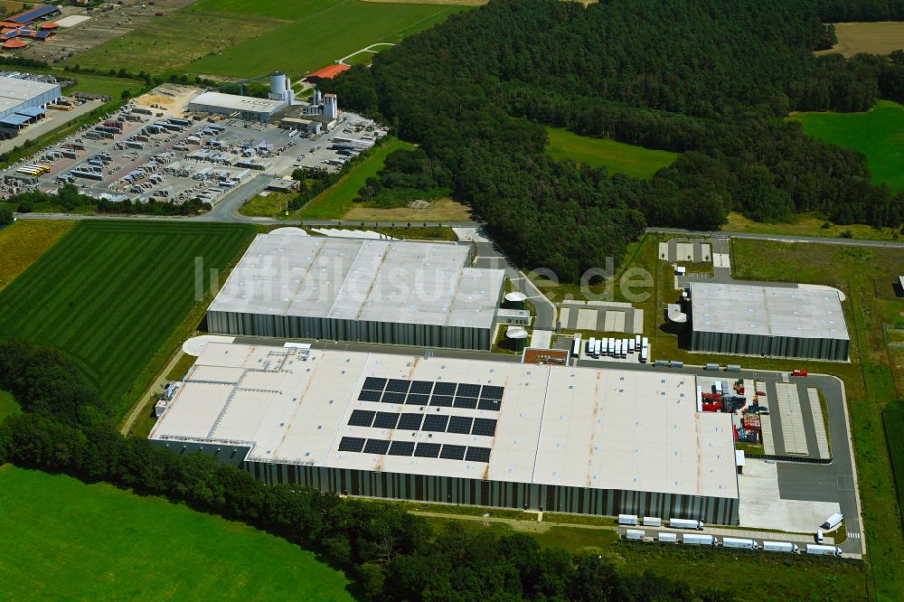 Meitze von oben - Gebäudekomplex und Logistikzentrum auf dem Gelände Lekkerland Logistikzentrum in Meitze im Bundesland Niedersachsen, Deutschland