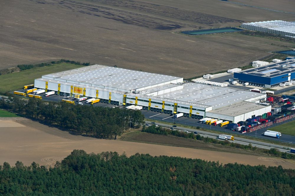 Luftbild Thiendorf - Gebäudekomplex und Logistikzentrum auf dem Gelände Netto Zentrallager in Thiendorf im Bundesland Sachsen, Deutschland