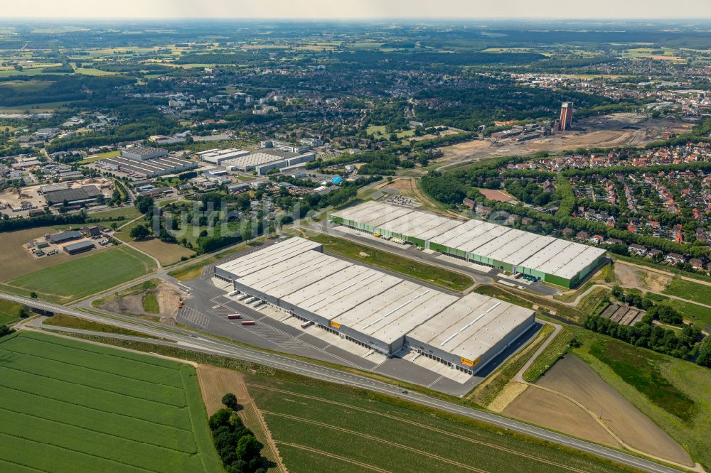 Kamp-Lintfort aus der Vogelperspektive: Gebäudekomplex und Logistikzentrum auf dem Gelände an der Norddeutschlandstraße im Ortsteil Niersenbruch in Kamp-Lintfort im Bundesland Nordrhein-Westfalen, Deutschland