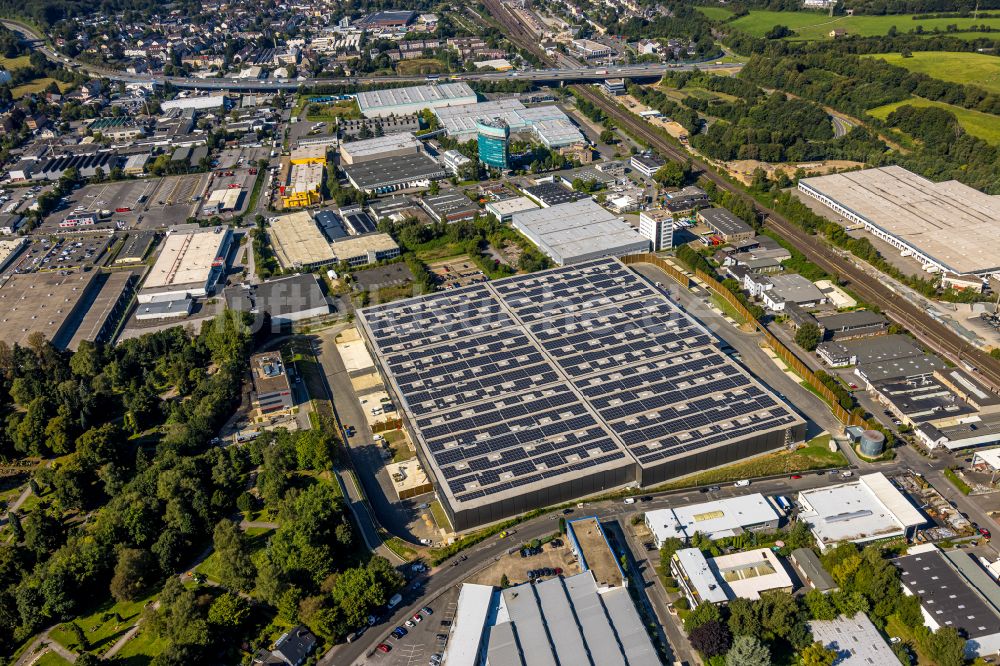 Schwelm von oben - Gebäudekomplex und Logistikzentrum auf dem Gelände in Schwelm im Bundesland Nordrhein-Westfalen, Deutschland