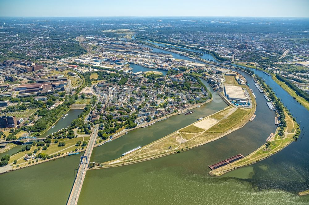 Duisburg von oben - Gebäudekomplex und Logistikzentrum auf dem Gelände Speditionsinsel - Vinckweg in Duisburg im Bundesland Nordrhein-Westfalen, Deutschland