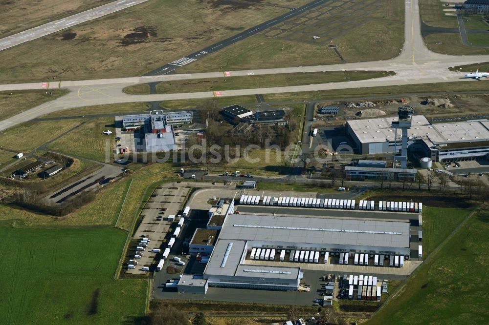 Luftbild Langenhagen - Gebäudekomplex und Logistikzentrum auf dem Gelände TNT Express in Langenhagen im Bundesland Niedersachsen, Deutschland