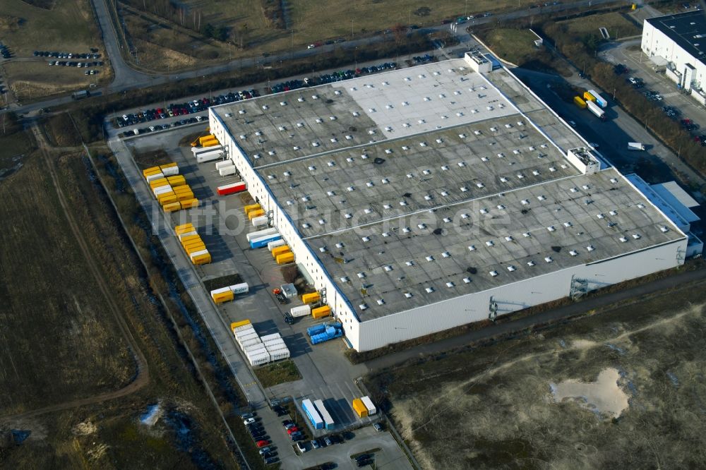 Brieselang von oben - Gebäudekomplex und Logistikzentrum auf dem Gelände der Zalando Logistics SE & Co. KG an der Havellandstraße im Ortsteil Bredow in Brieselang im Bundesland Brandenburg, Deutschland