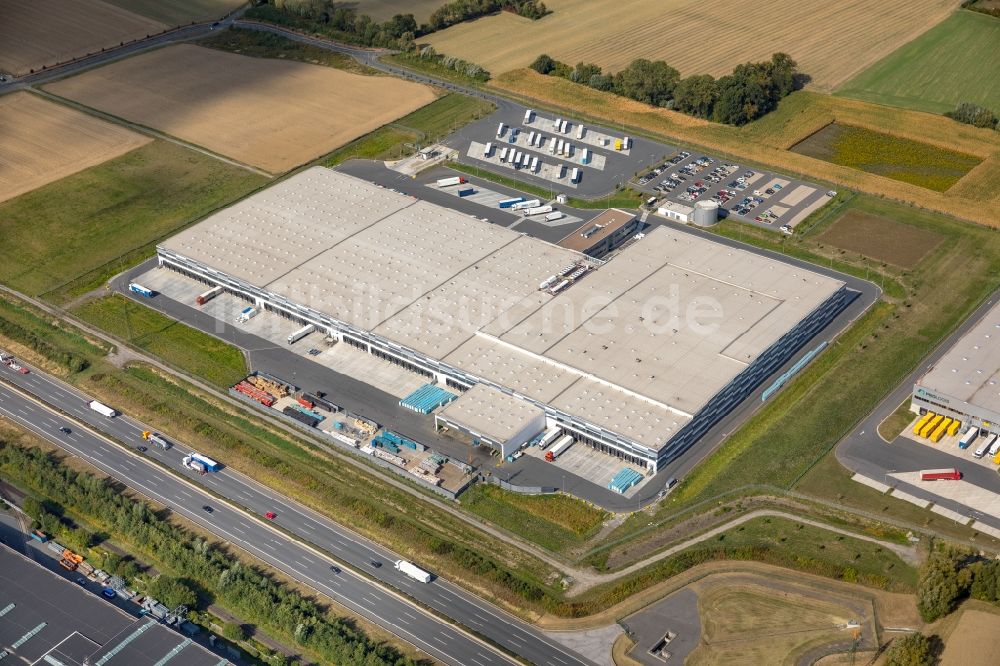 Bönen von oben - Gebäudekomplex und Logistikzentrum der Lidl Vertriebs GmbH & Co KG - Zentrallager Bönen in Bönen im Bundesland Nordrhein-Westfalen, Deutschland