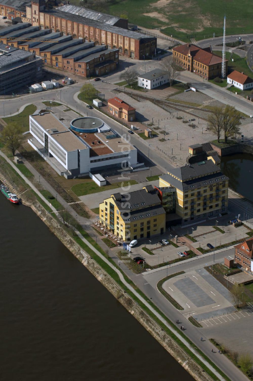 MAGDEBURG von oben - Gebäudekomplex der Magdeburger Denkfabrik