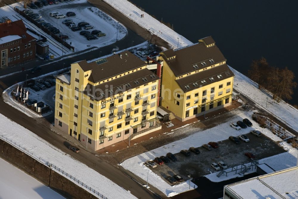 Magdeburg aus der Vogelperspektive: Gebäudekomplex der Magdeburger Denkfabrik im ehemaligen Handelshafen in Magdeburg im Bundesland Sachsen-Anhalt