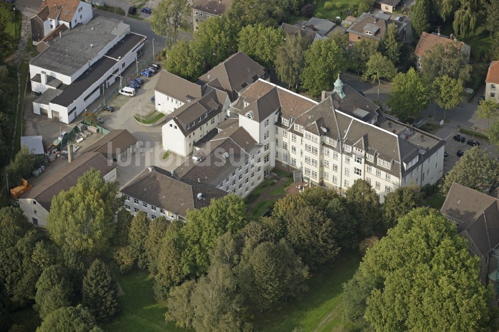 Bochum von oben - Gebäudekomplex des St. Maria-Hilf-Krankenhaus in Bochum im Bundesland Nordrhein-Westfalen