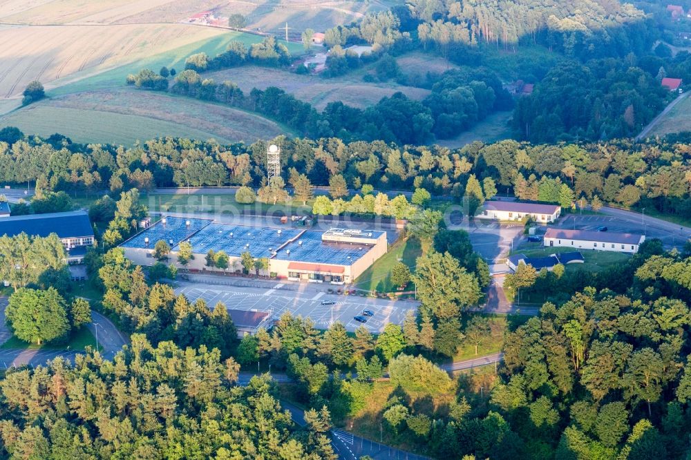 Sembach aus der Vogelperspektive: Gebäudekomplex der US- Militär- Kaserne Sembach Headquarters und AFN Europe in Sembach im Bundesland Rheinland-Pfalz, Deutschland