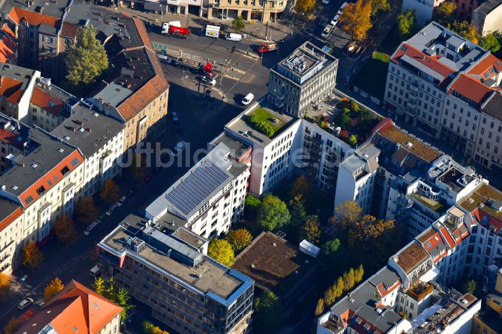 Luftaufnahme Berlin - Gebäudekomplex des Ministerium Bundesministerium für Wirtschaft und Energie Abteilung Industriepolitik in Mitte in Berlin, Deutschland