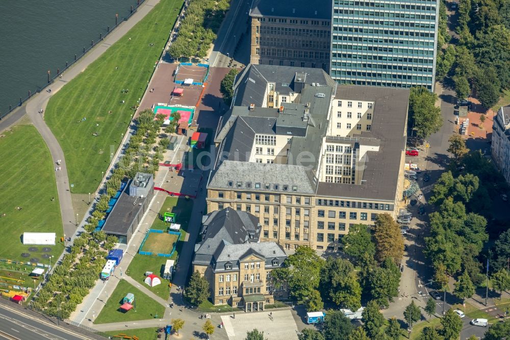 Luftbild Düsseldorf - Gebäudekomplex des Ministerium für Gesundheit, Emanzipation, Pflege und Alter des Landes Nordrhein-Westfalen am Horionplatz in Düsseldorf im Bundesland Nordrhein-Westfalen, Deutschland