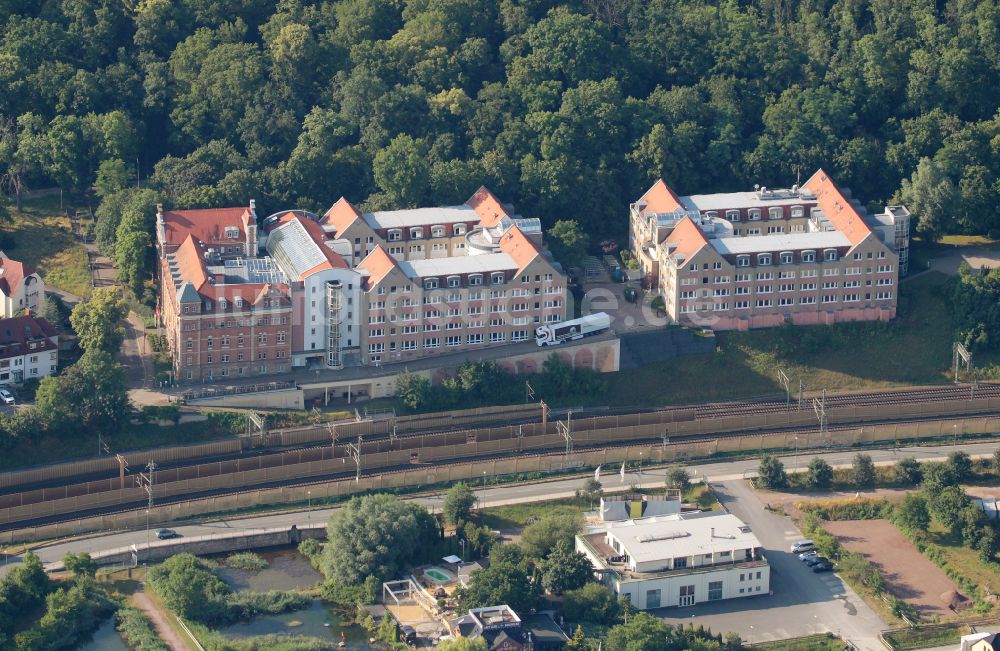 Erfurt von oben - Gebäudekomplex des Ministerium Thüringer Ministerium für Inneres und Kommunales in Erfurt im Bundesland Thüringen, Deutschland