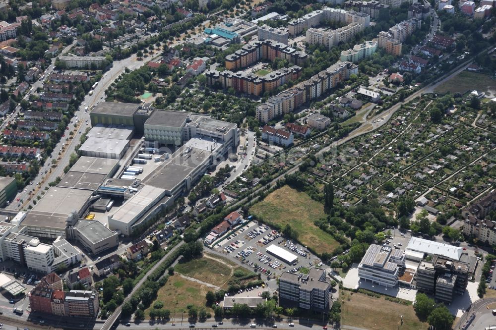 Nürnberg von oben - Gebäudekomplex in Nürnberg im Bundesland Bayern