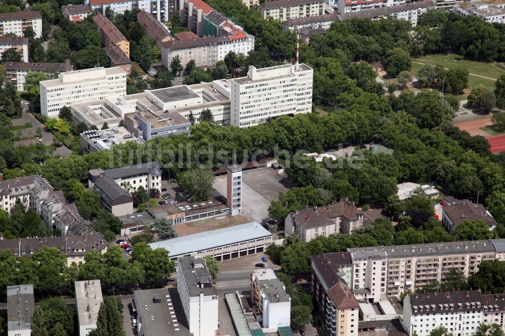 Mainz von oben - Gebäudekomplex der Polizei in Mainz im Bundesland Rheinland-Pfalz