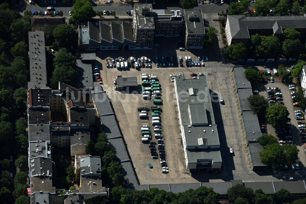 Luftaufnahme Berlin - Gebäudekomplex der Polizei Polizeidirektion 3 an der Kruppstraße in Berlin