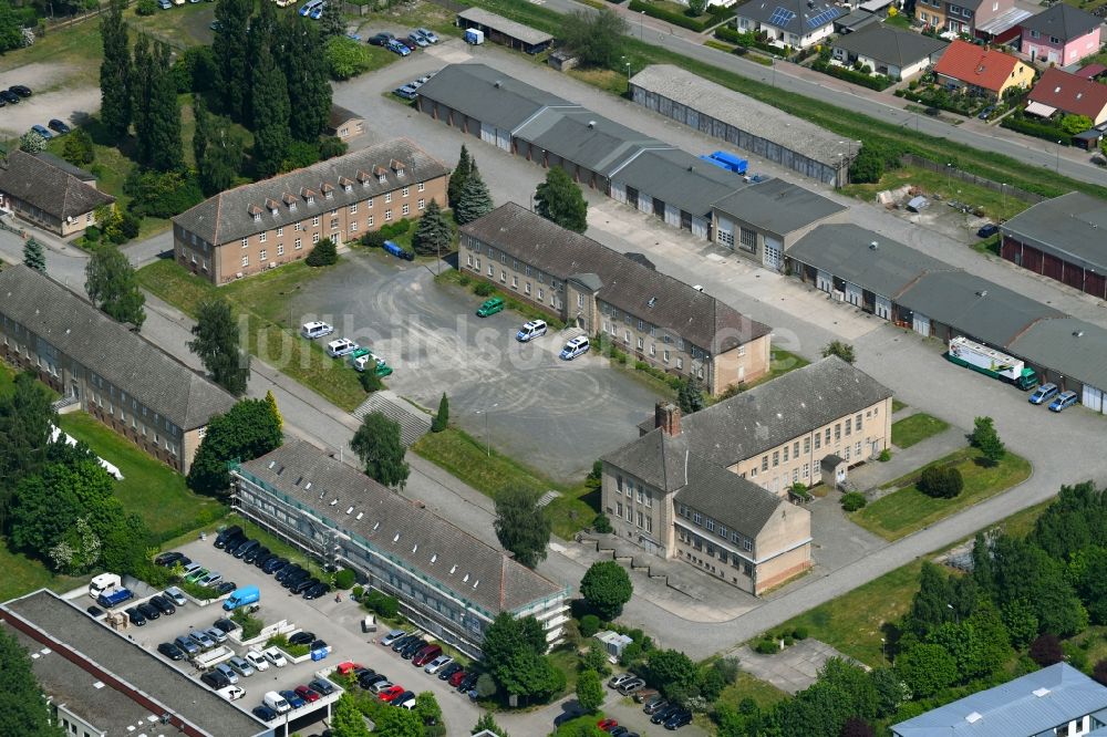 Luftaufnahme Schwerin - Gebäudekomplex der Polizei in Schwerin im Bundesland Mecklenburg-Vorpommern, Deutschland